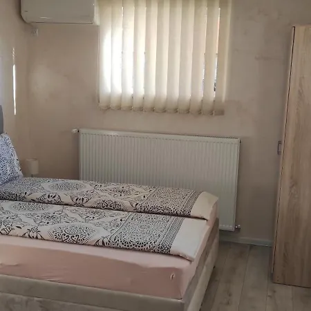 Flora * アランジェロヴァツ